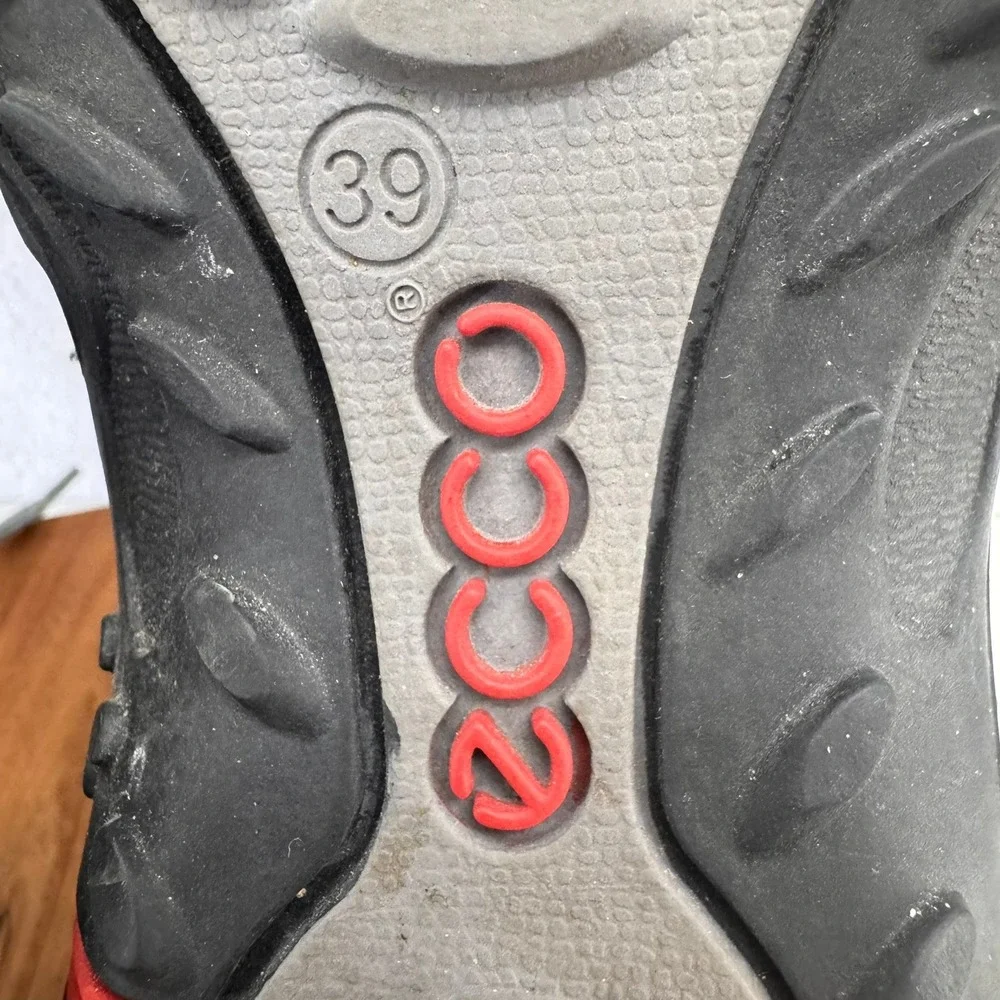 Ecco Gray Leather Mesh Hiking Trail‎ Walking Shoes Comfort Size 39 US 8.5
